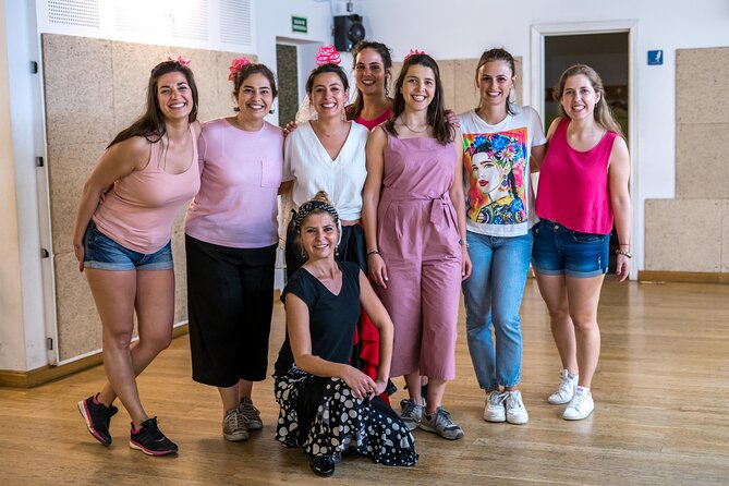 Learn Rumbas or Sevillanas in 90 minutes - Gift Flower - The private format and who it suits