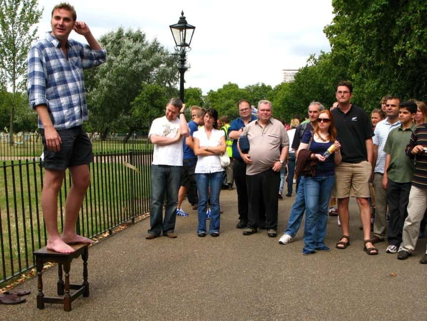 London: Hyde Park and Kensington Gardens Walking Tour - The Serpentine Galleries and the water