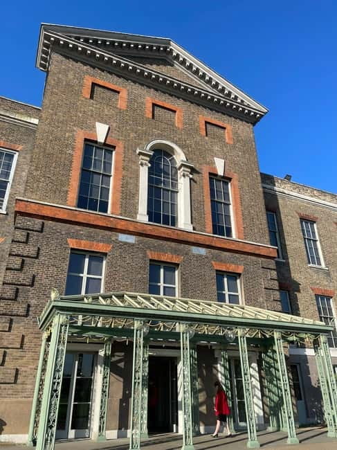 London: VIP Kensington Palace Gardens Tour & Royal High Tea - What the Orangery tea includes