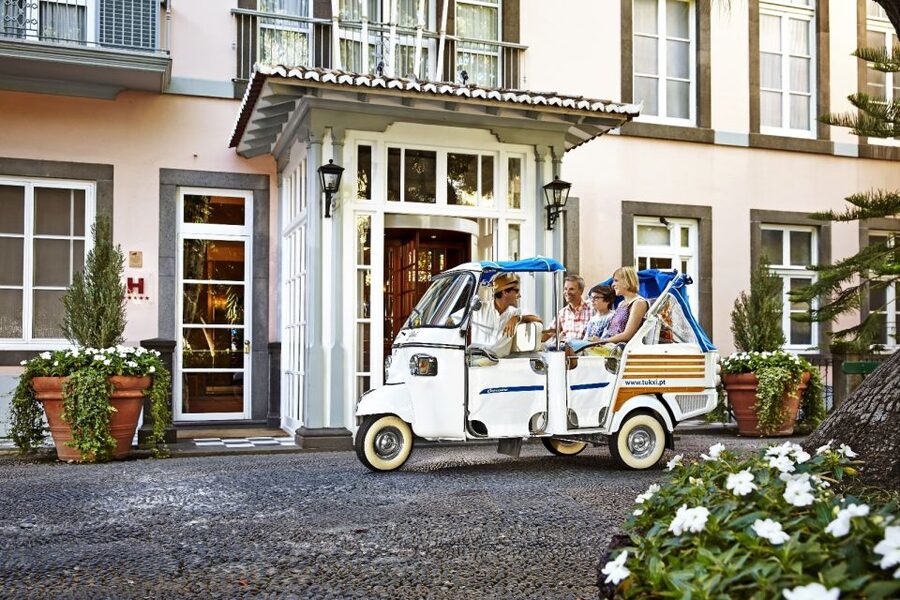 Madeira: Botanical Garden in a Tuk-Tuk Tour - Timing, pickup, and the practical details