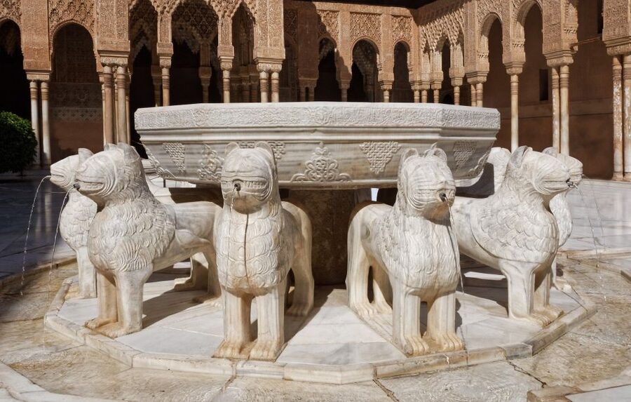 Malaga: Granada Day Trip with Alhambra, Palaces and Gardens - Should You Book It?