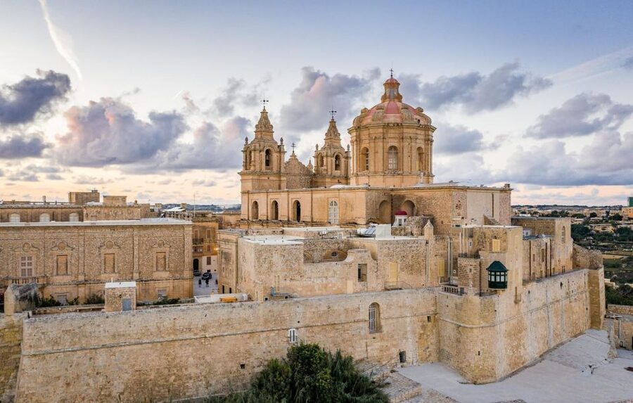 Malta: Mdina, Dingli Cliffs and San Anton Botanical Gardens - Who will enjoy this tour most?