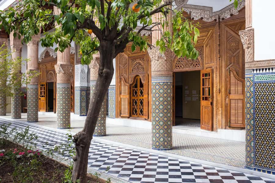 Marrakech: Ben Youssef Medersa, Le Jardin Secret & Souk Tour - Guide quality and the pace of the walk