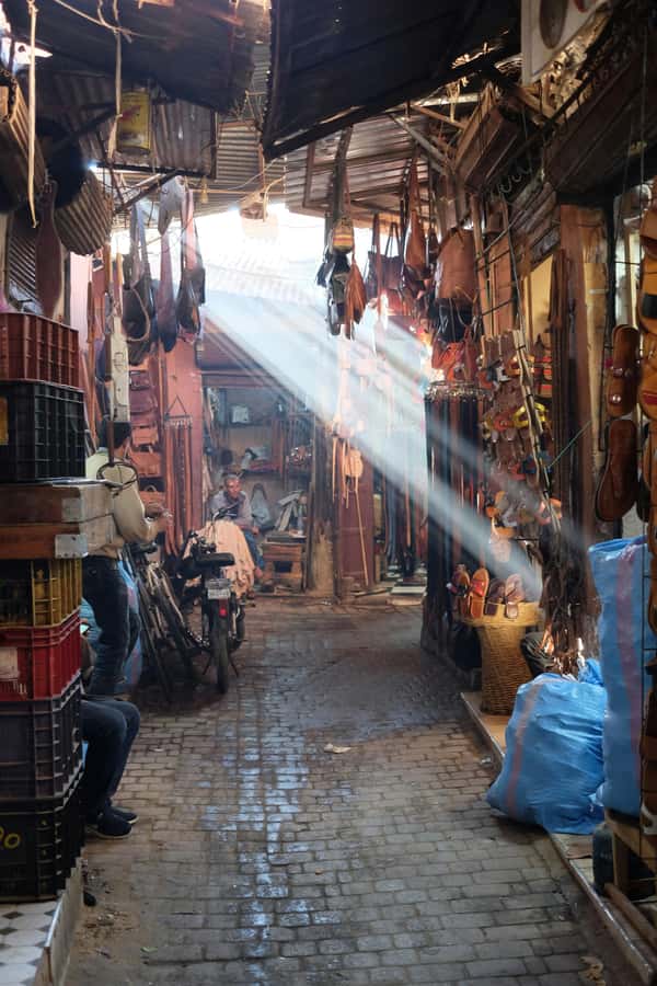 Marrakech: Guided City and Gardens Highlights Tour - Bahia Palace rewards close attention