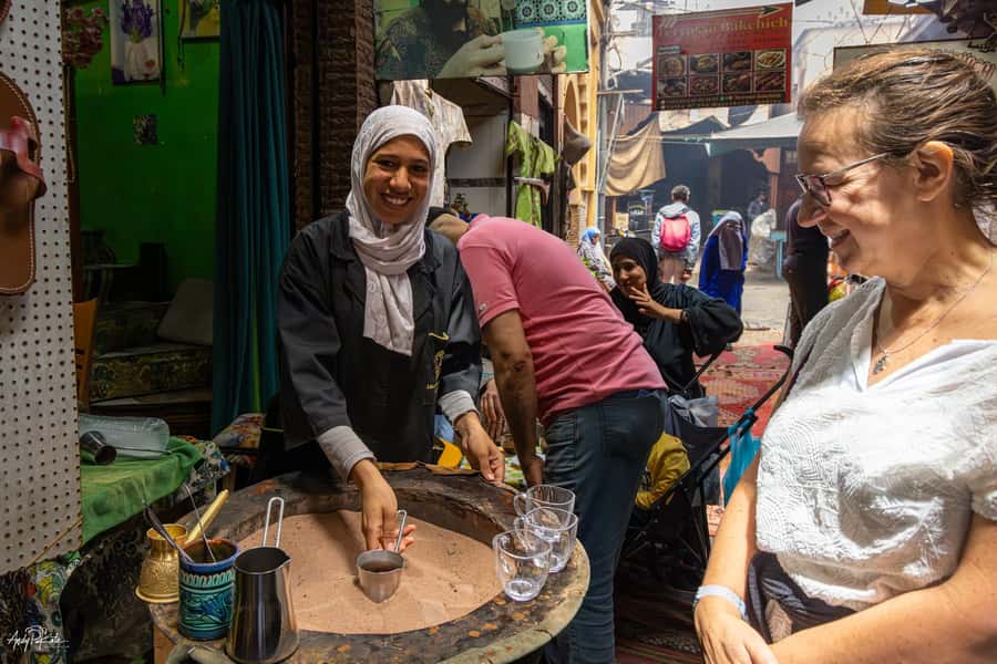 Marrakech: Medina, Souks, Artisans Guided Tour with Mint Tea - Five useful things to know before you go