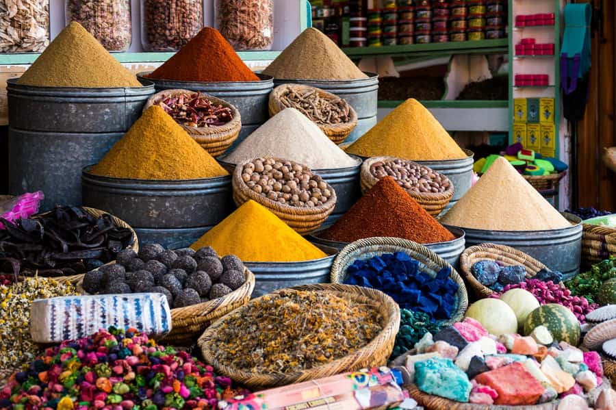 Marrakech: Medina, Souks, Artisans Guided Tour with Mint Tea - Souk Semmarine and the leather craft tradition