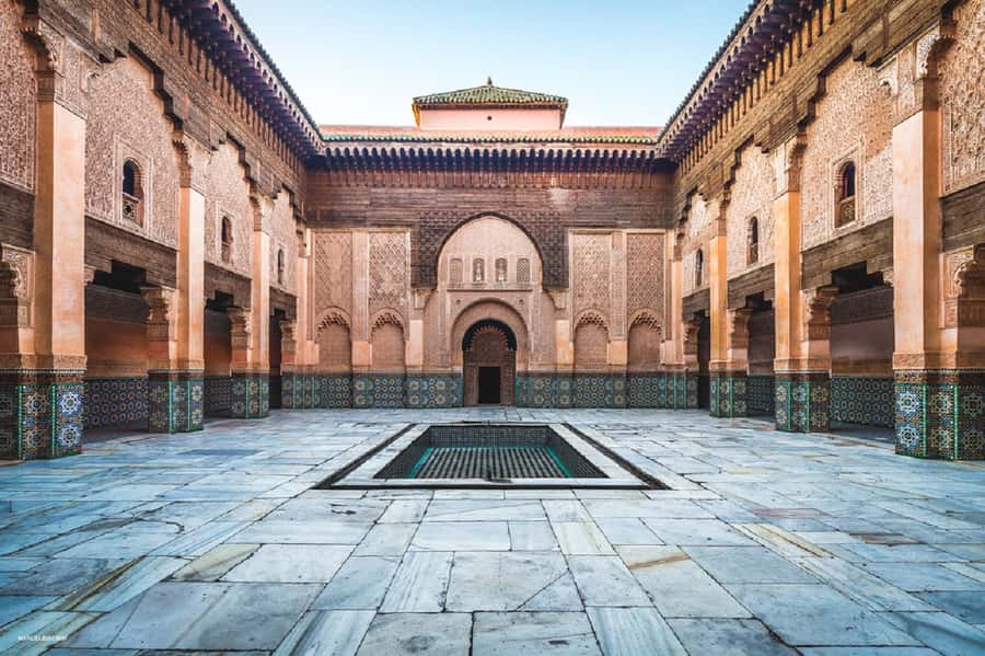 Marrakech: Private Full-Day City Tour w/ Majorelle Garden - Walking the Medina and its souks