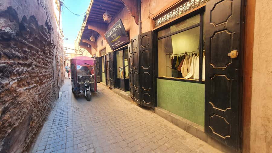 Marrakech Tuk-Tuk Tour with Photography Museum+Secret Garden - Key things to know before booking