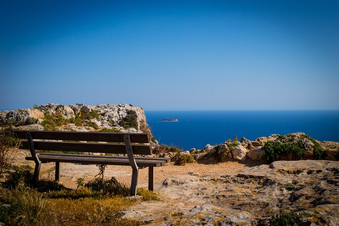 Mdina, Dingli cliffs and San Anton Gardens guided tour - Entering Mdina, Malta’s Silent City