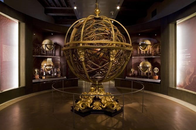 Medici's Mile Walking Tour plus Pitti Palace or Boboli Gardens Ticket - Piazza San Giovanni and Florence’s public face