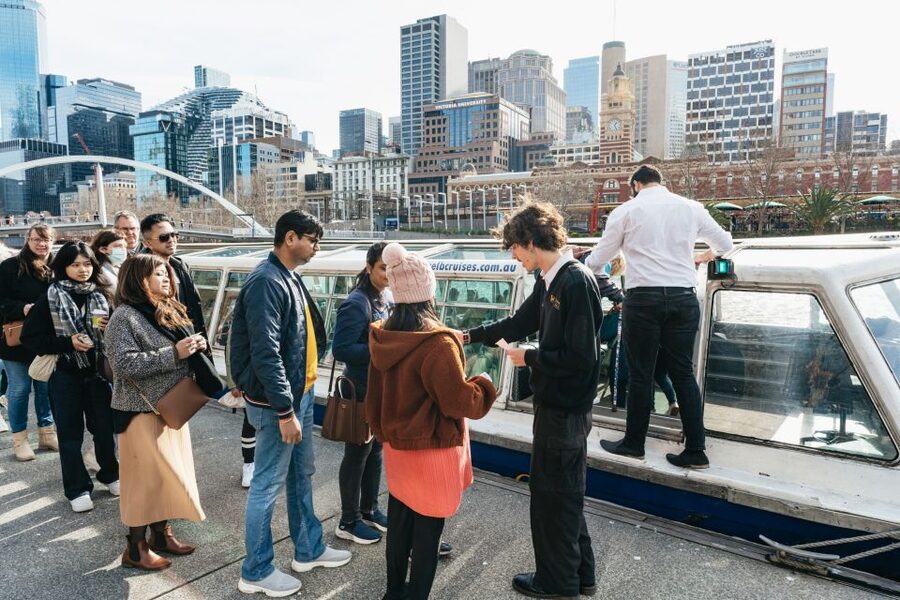 Melbourne: 1-Hour Gardens and Sporting Precinct River Cruise - Who should book this Yarra River cruise?