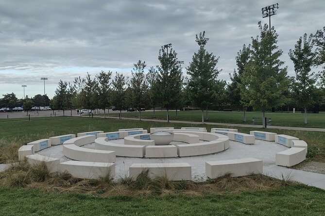 Minneapolis Sculpture Garden: A Self-Guided Walking Tour - How the self-guided GPS format works
