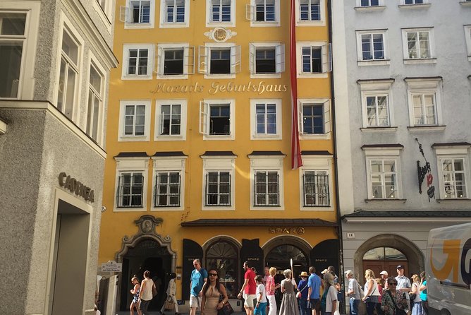 Mirabell Garden & Salzburg Old Town Private Walking Tour - Starting among flowers at Mirabell Garden