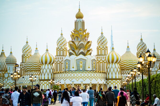 Miracle Garden and Global Village Dubai with transfers - Miracle Garden: an hour among flowers shaped like objects