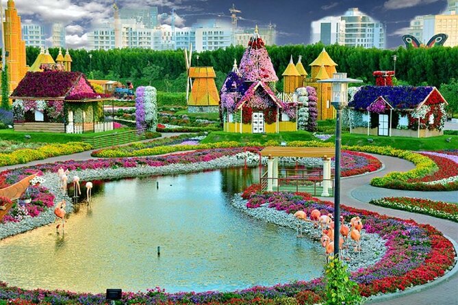 Miracle Garden Dubai - A giant flower show in the middle of Dubai