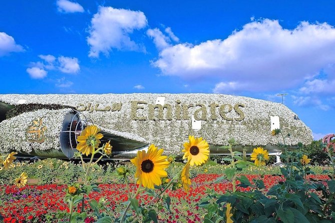 Miracle Garden Ticket Dubai with Shared Transfers - Food, drinks, and shopping inside the garden
