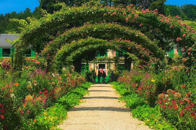 Monet's Gardens & House-Private Giverny Tour From Paris - Why Giverny makes a strong half-day from Paris