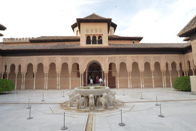 Motril Skip-the-Line Shore Excursion:Alhambra, Generalife Gardens - Why the guided format helps
