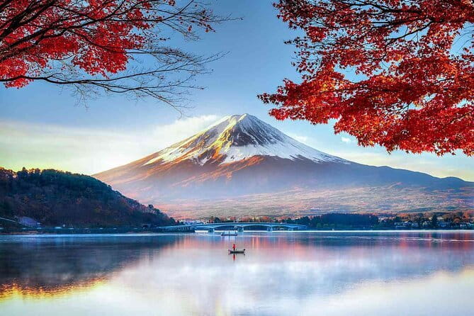 Mount Fuji & Lake Kawaguchiko Private Tour: Beyond the Ordinary - Oshino Hakkai and the water from Mount Fuji
