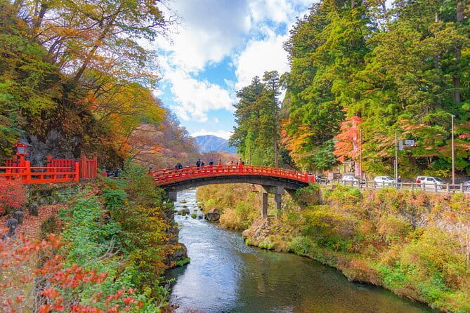 Mount Fuji & Lake Kawaguchiko Private Tour: Beyond the Ordinary - Chureito Pagoda and 398 steps