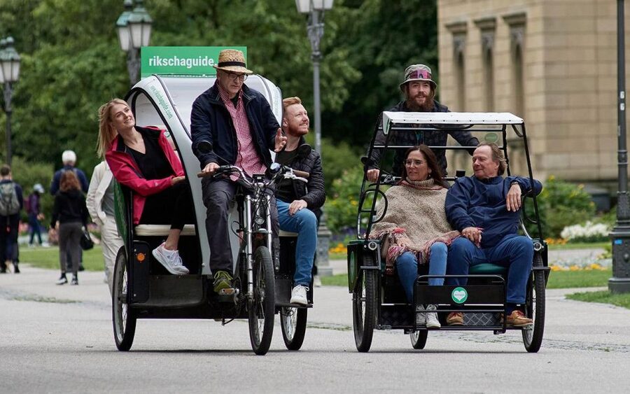 Munich: Old Town and English Garden Rickshaw Tour - Key points at a glance