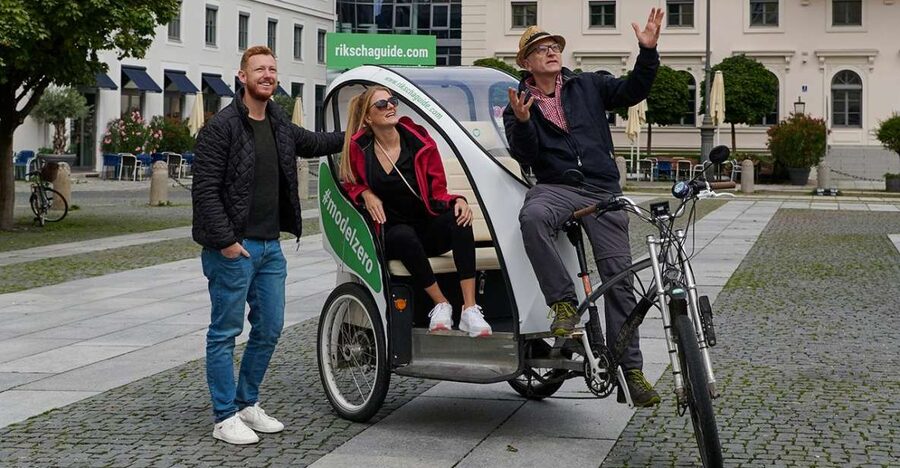 Munich: Old Town and English Garden Rickshaw Tour - One hour or 2.5 hours?