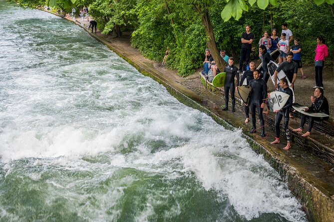 Munich Private City Bike Tour and English Garden - Timing, fitness, and age rules