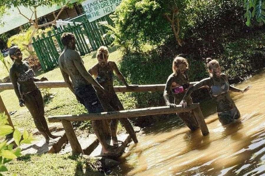 Nadi: Private Tour with Temple, Garden, Markets & Mud Pools - Nadi Produce and Handicraft Markets