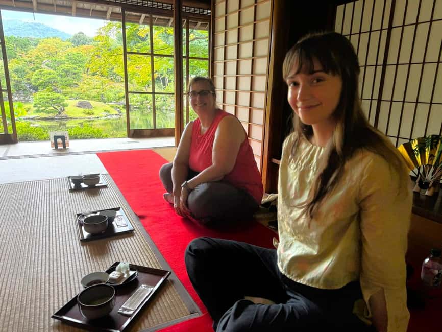Nara: Yoshikien and Isuien Gardens Tour with Tea Tasting - Key points at a glance