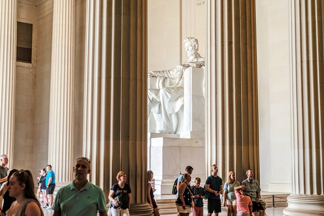 National Mall & Cherry Blossoms Tour with Optional Museum Tickets - What the guides add to the experience