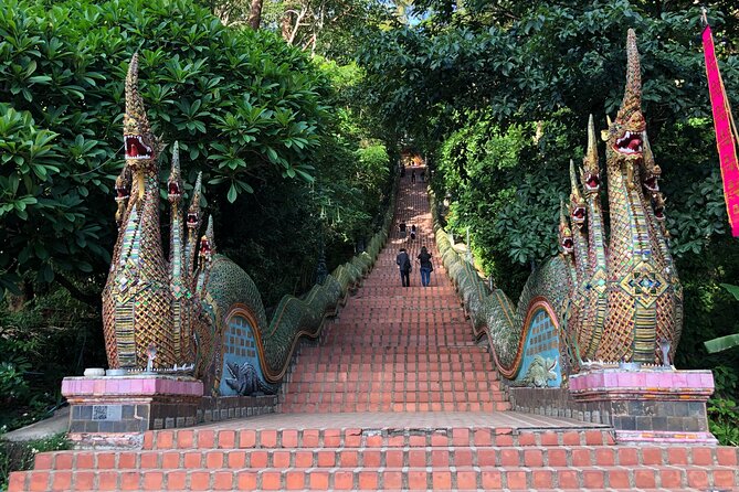 One Day Tour Doi Suthep Temple, Palad Temple, Orchid Farm, Longneck hill tribe village (Private tour) - Is $129.70 per person a fair price?
