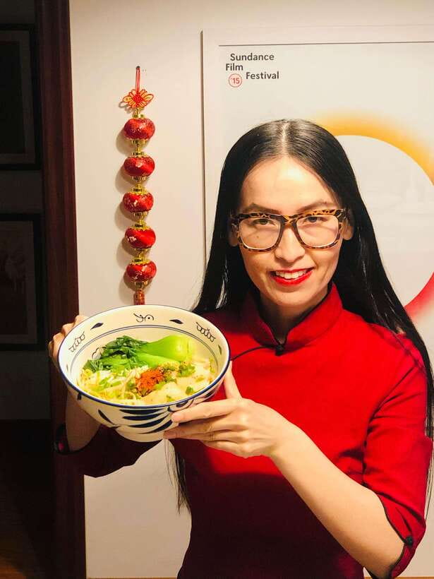Online Cooking Class Hand Pulled Noodles by Sunflower Li - Chef Sunflower Li’s teaching style