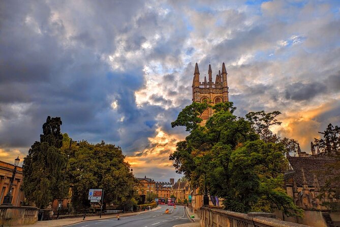 Oxford College Gardens Public Walking Tour - Exeter College, Tolkien, and television history