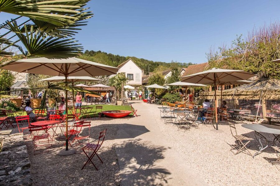 Paris: Giverny & Versailles Small Group or Private Tour - Is $377 a fair price?