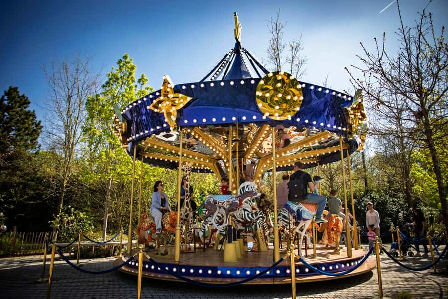 Paris: Jardin d'Acclimatation 1-Day Unlimited Pass - Planning a comfortable full day