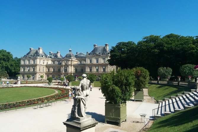Paris Luxembourg Gardens Highlights Small-Group Walking Tour - Why the eight-person cap matters