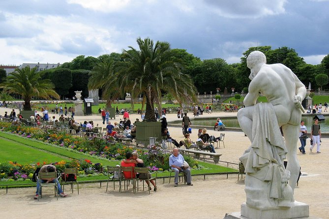 Paris Luxembourg Gardens Highlights Small-Group Walking Tour - Marie de Medici and the making of a royal retreat