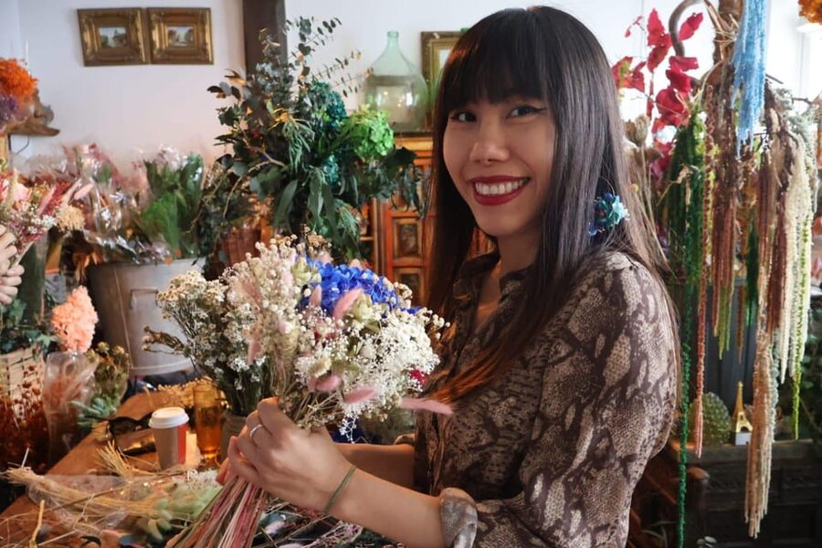 Paris: Preserved Flower Arrangement Workshop - Photos that record the making process