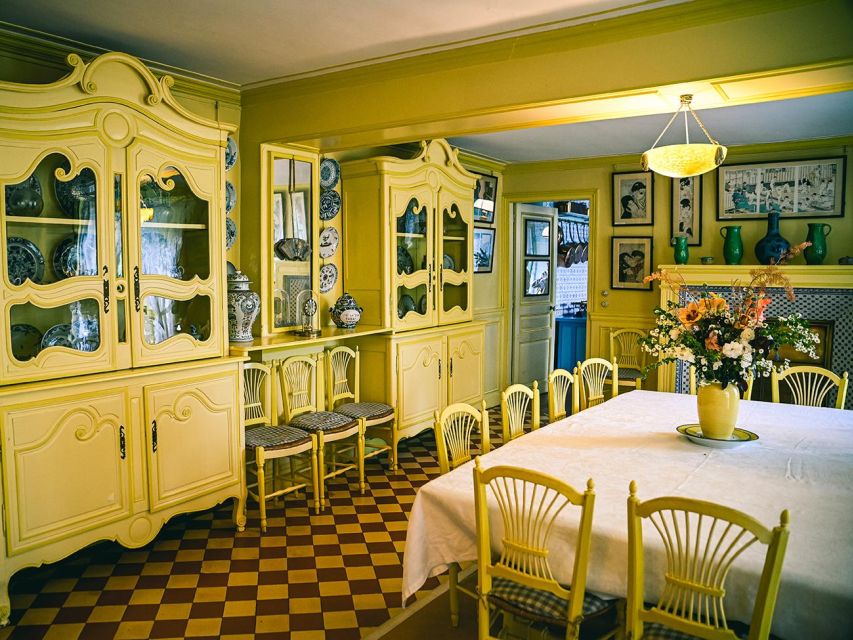 Paris: Transport for visit Giverny Claude Monet 7 peoples - My verdict: book it for a group, think twice as a couple