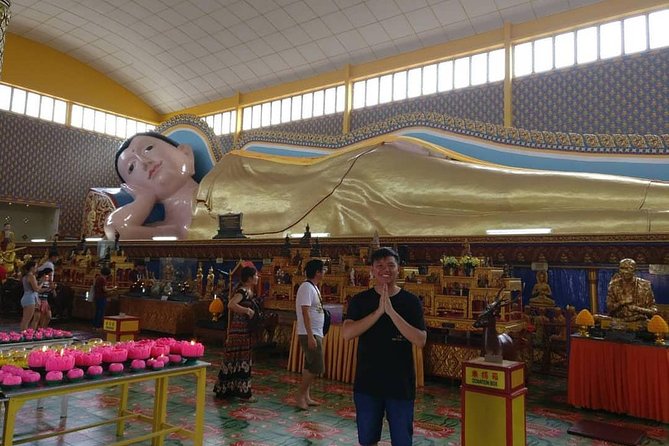 Penang Half Day City Tour Including Tropical Spice Garden - Dhammikarama Burmese Temple adds a second Buddhist tradition