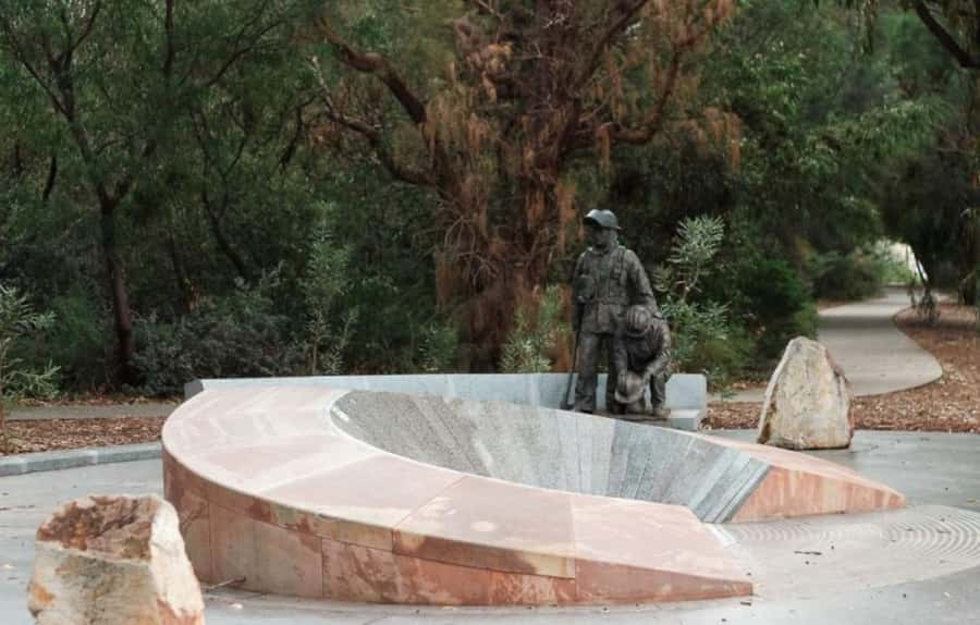 Perth: Kings Park Botanicals & Beyond Guided Hike - Why this Kings Park walk is different
