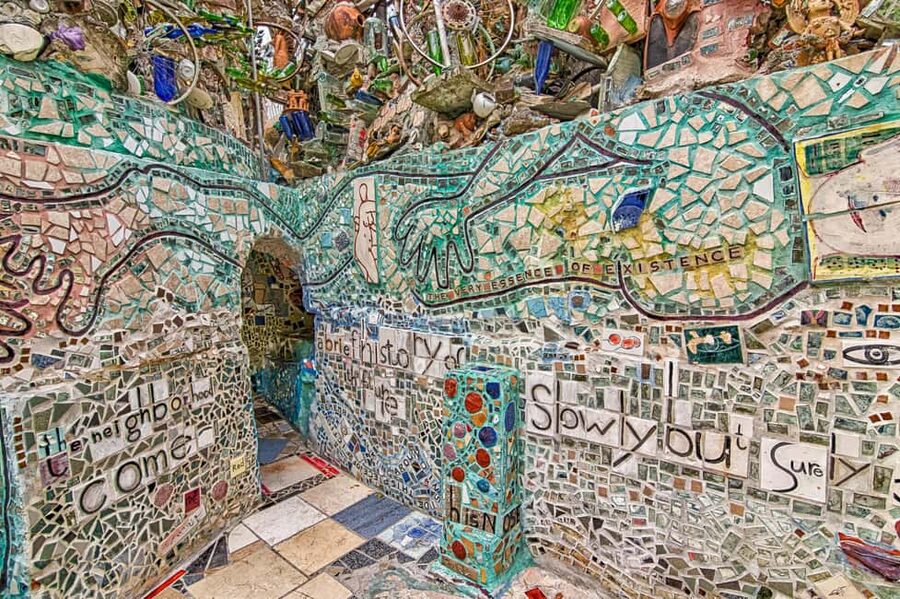 Philadelphia Murals and Street Art Tour with Magic Gardens - The guide can make or break the experience