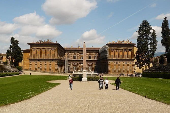 Pitti Palace and Boboli Gardens Private Tour - A private look at Florence’s Medici palace