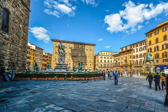 Pitti Palace and Boboli Gardens Private Tour - What the guide adds