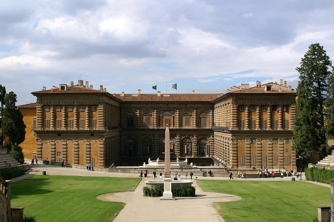 Pitti Palace and Boboli Gardens Private Tour - Medici objects in the Treasury of the Grand Dukes