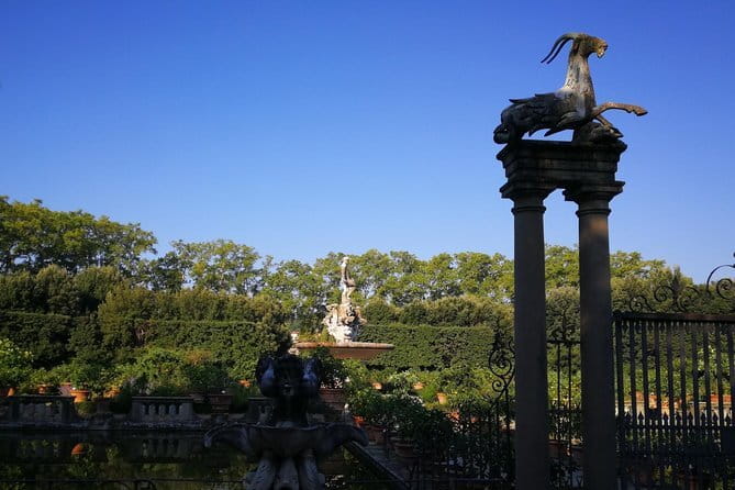 Pitti Palace, Boboli Garden & Palatina Gallery Guided Tour - Boboli Gardens, with hills, views, and royal theater