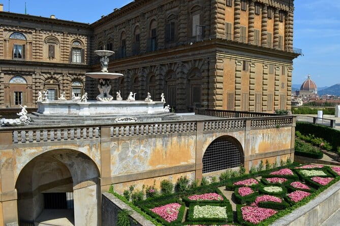 Pitti Palace - Private Tour At Galleria Palatina Incl. Tkts To Boboli Gardens - Key points at a glance