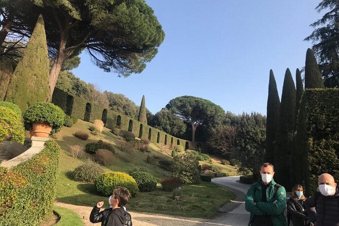 Pontifical Villa Gardens at Castel Gandolfo Audio-Guided Minibus Tour - Short stops, photo time, and the view over Lake Albano