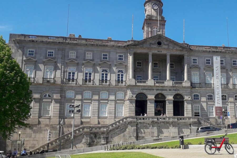 Porto Riverbank Tour on an e-bike: Atlantic Coast, Gardens - What the $57 price really includes
