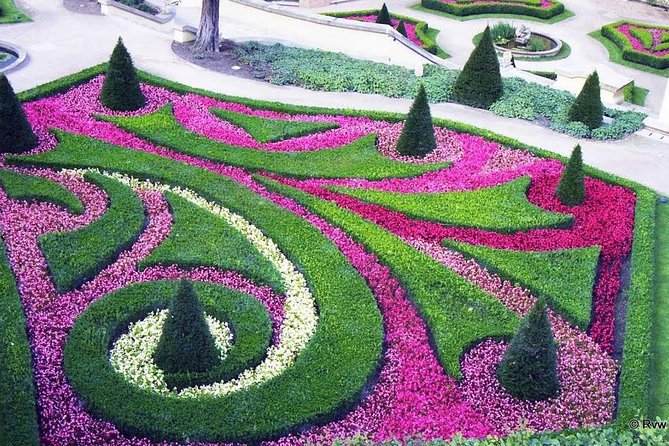 Prague Renaissance & Baroque Gardens Walking Tour - Royal Garden and Queen Anne’s Summer Palace